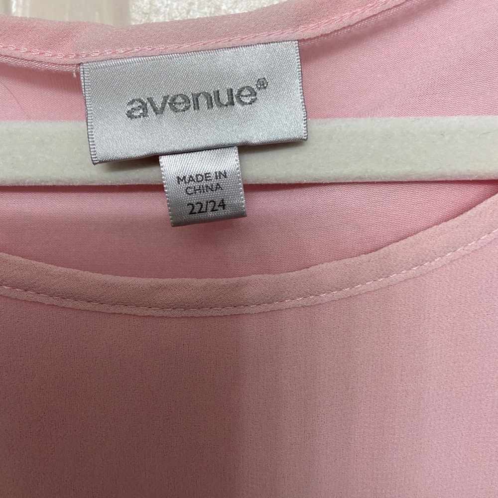 Pink Tank - Picture 3 of 3